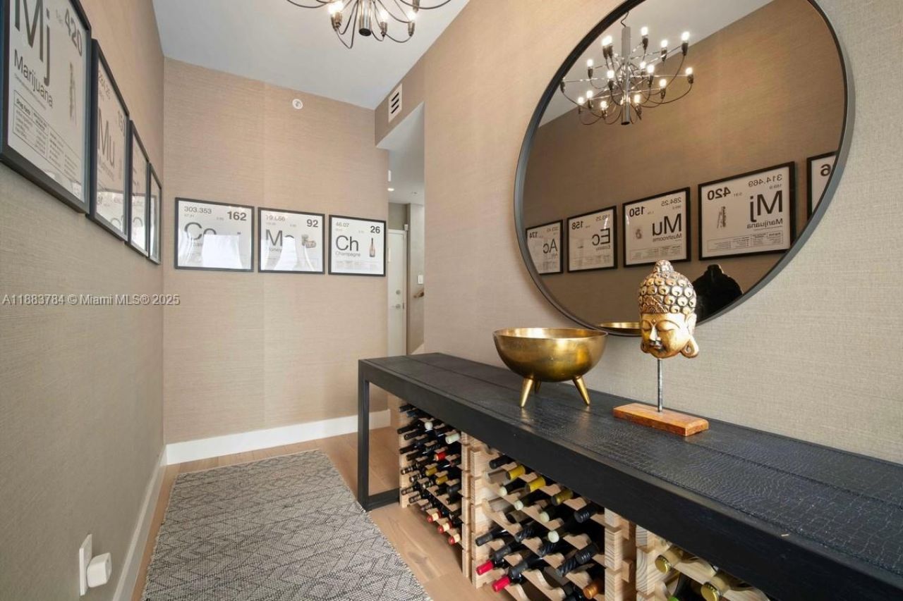 65 N Shore Dr, Unit 31C, Miami Beach, FL 33141 Photo