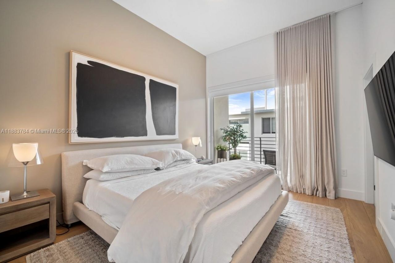 65 N Shore Dr, Unit 31C, Miami Beach, FL 33141 Photo