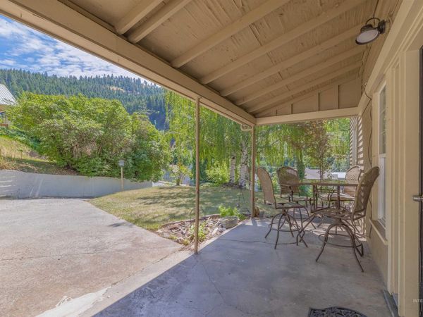 812 E Main Street, Kendrick, ID 83537