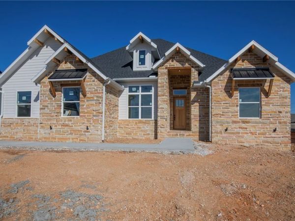 800 Greenhorn Street, Bentonville, AR 72712