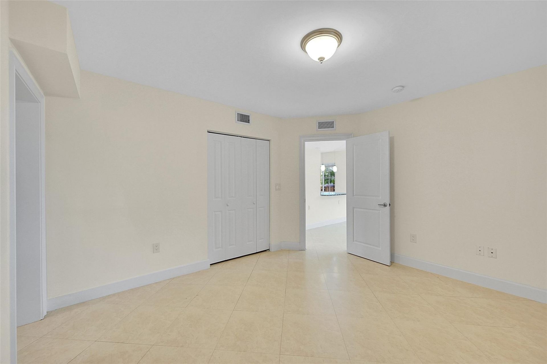410 SW 15th Street, Unit 106, Pompano Beach, FL 33060 Photo