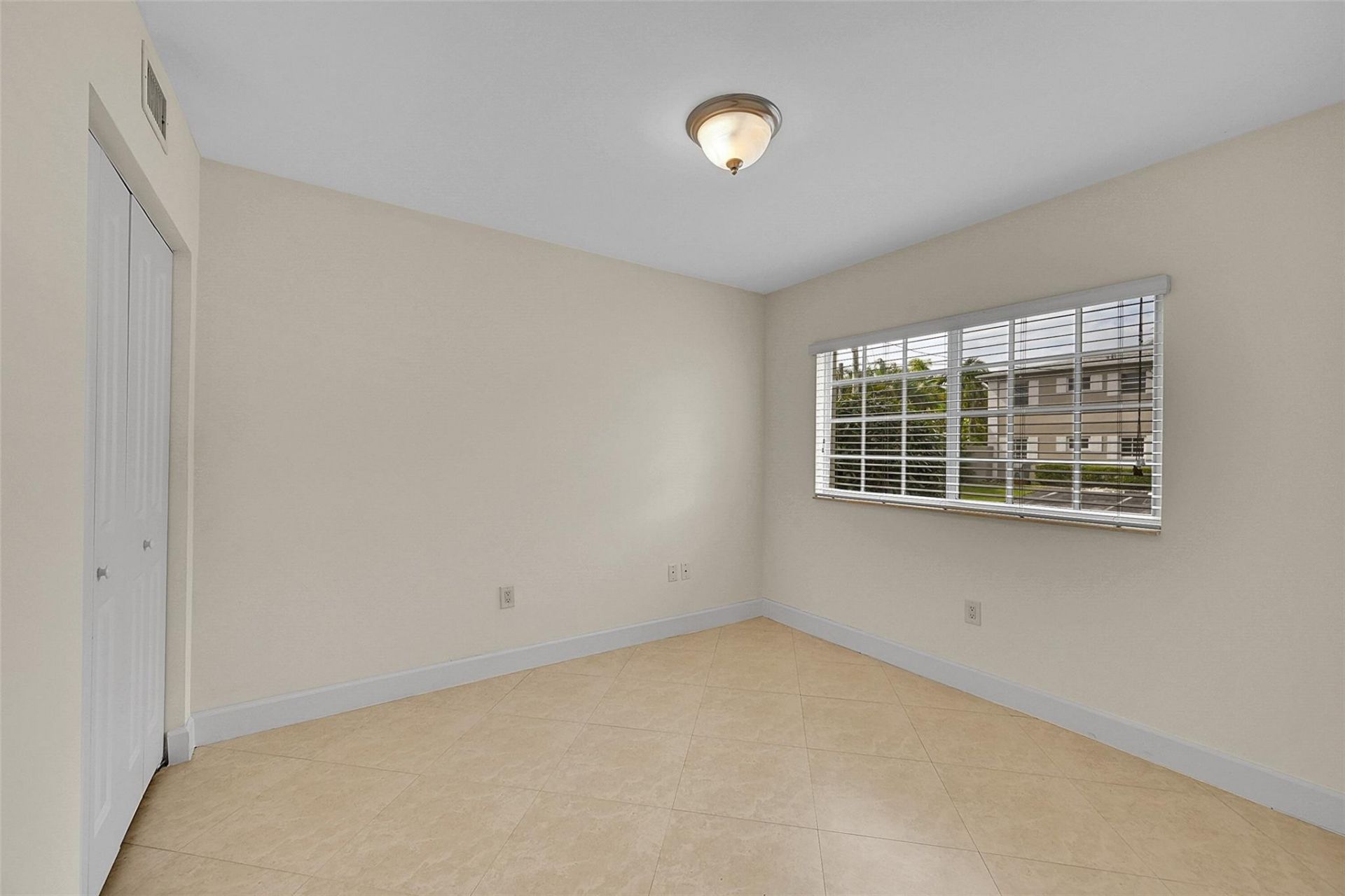 410 SW 15th Street, Unit 106, Pompano Beach, FL 33060 Photo