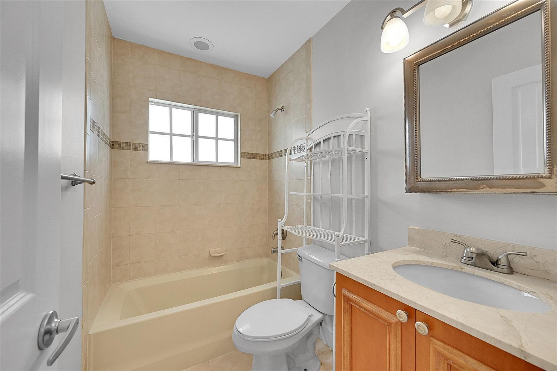 410 SW 15th Street, Unit 106, Pompano Beach, FL 33060 Photo