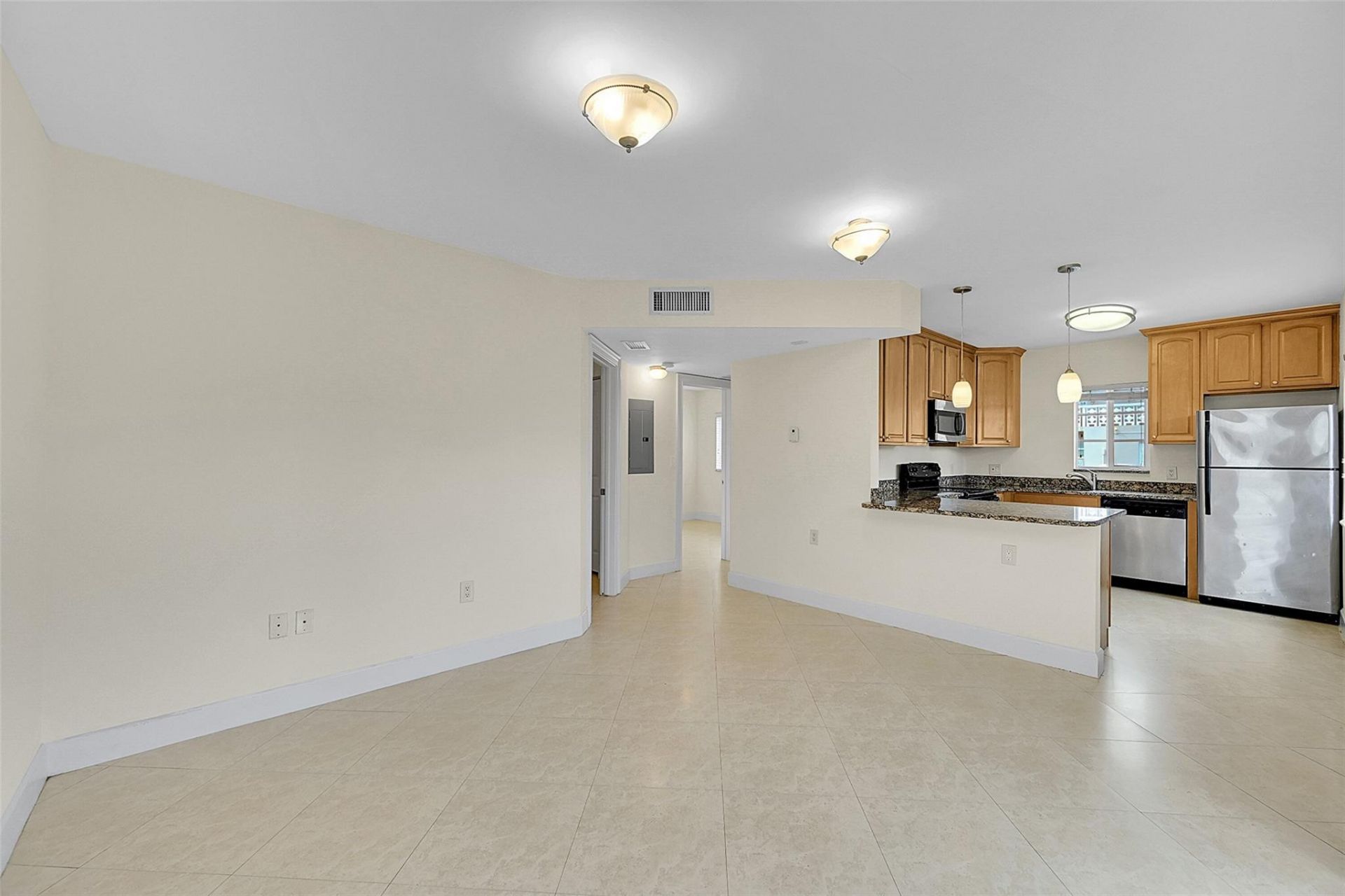 410 SW 15th Street, Unit 106, Pompano Beach, FL 33060 Photo