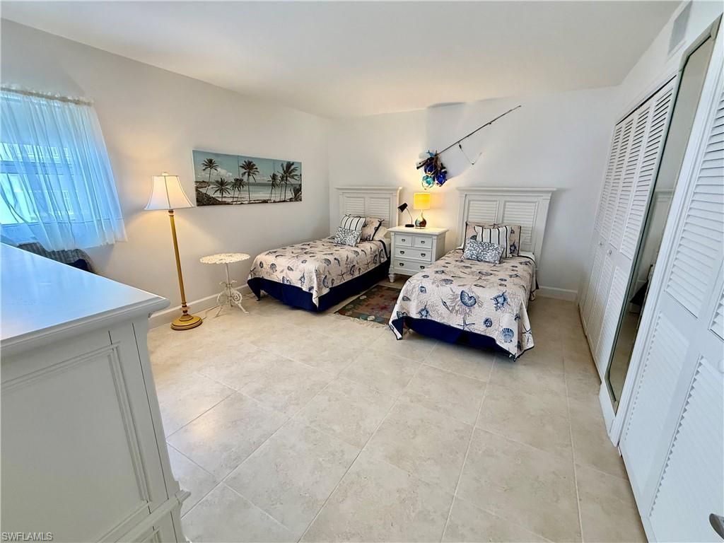 1919 Gulf Shore Blvd N, Unit 302, Naples, FL 34102 Photo