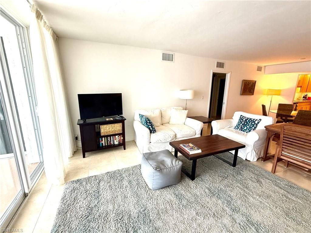 1919 Gulf Shore Blvd N, Unit 302, Naples, FL 34102 Photo