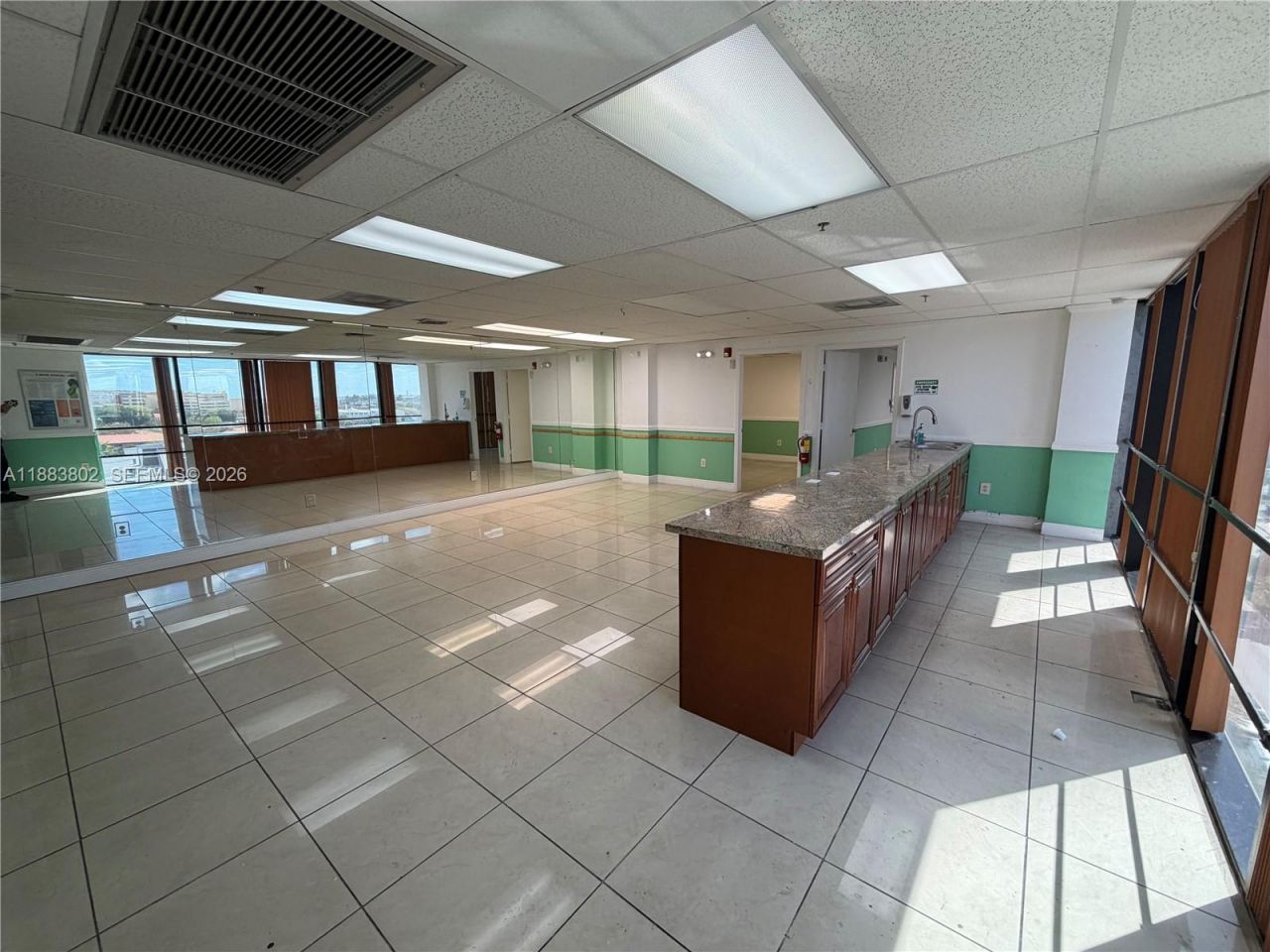 4445 W 16th Ave, Unit 605, Hialeah, FL 33012 Photo