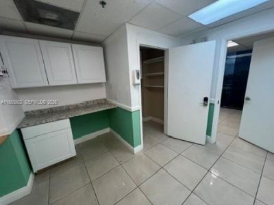 4445 W 16th Ave, Unit 605, Hialeah, FL 33012 Photo