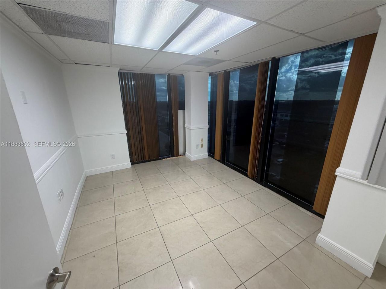 4445 W 16th Ave, Unit 605, Hialeah, FL 33012 Photo