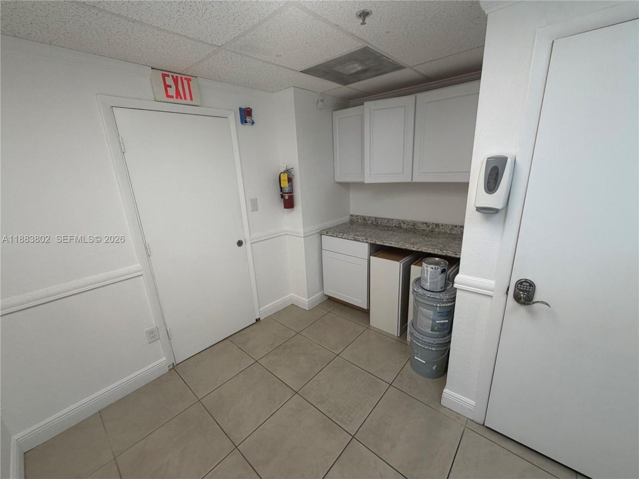 4445 W 16th Ave, Unit 605, Hialeah, FL 33012 Photo