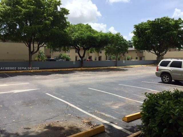 4445 W 16th Ave, Unit 605, Hialeah, FL 33012 Photo