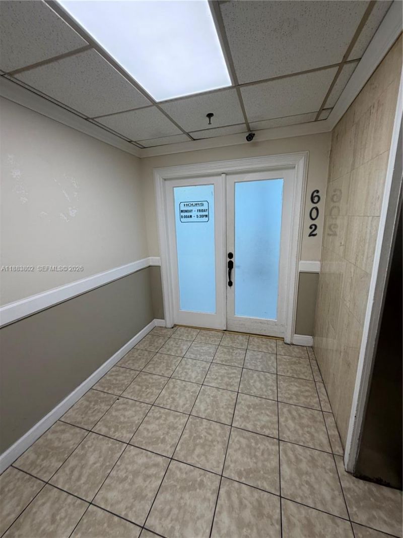 4445 W 16th Ave, Unit 605, Hialeah, FL 33012 Photo