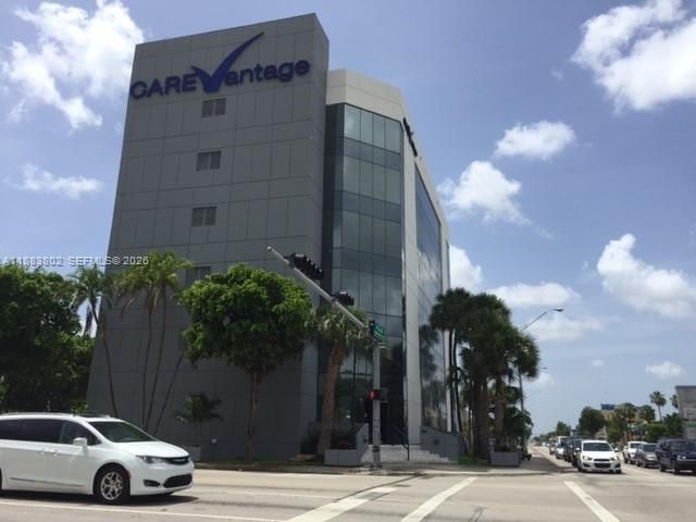 4445 W 16th Ave, Unit 605, Hialeah, FL 33012 Photo