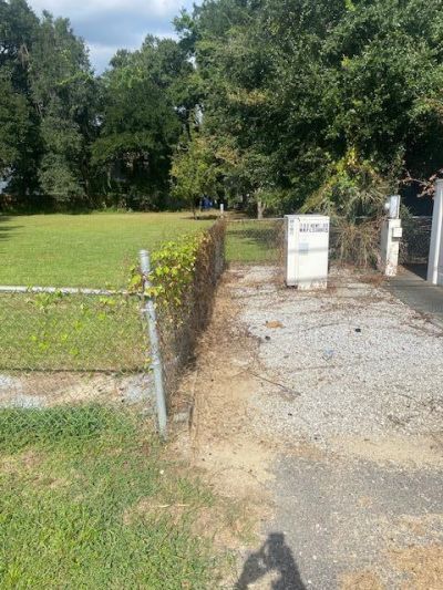 736 Kent Street Photo 4