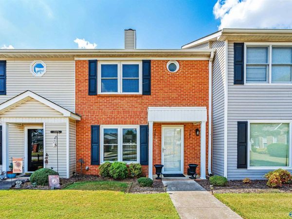 21899 Williamsburg Drive, Athens, AL 35613