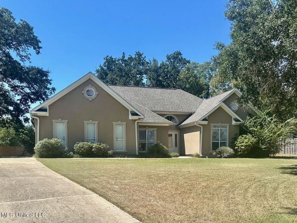 153 Spence Drive, Pass Christian, MS 39571