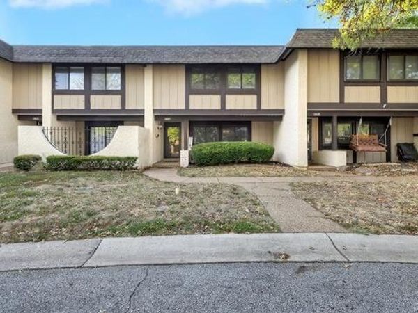 2617 Hampton Road, Unit C, St Charles, MO 63303