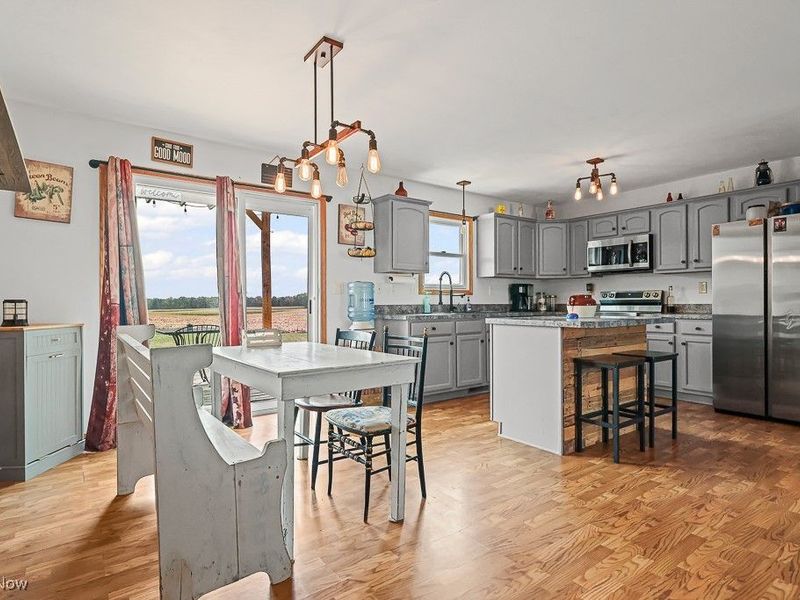 747 Britton Road, Creston, OH 44217 Photo 7