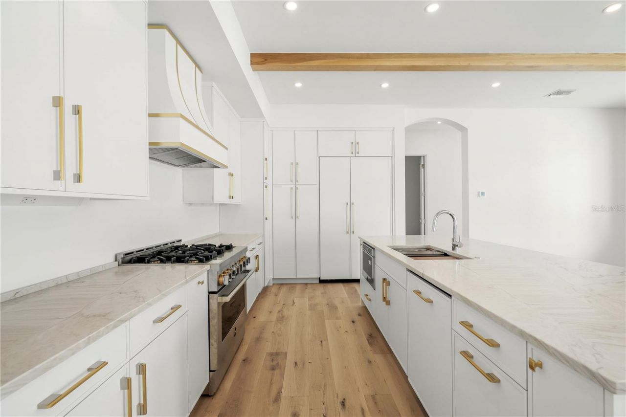 1648 Bonita Lane, Sarasota, FL 34239 Photo