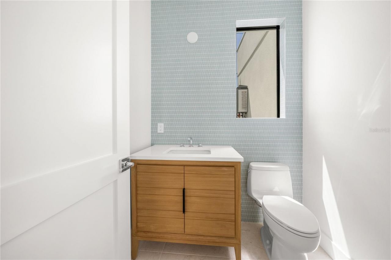 1648 Bonita Lane, Sarasota, FL 34239 Photo