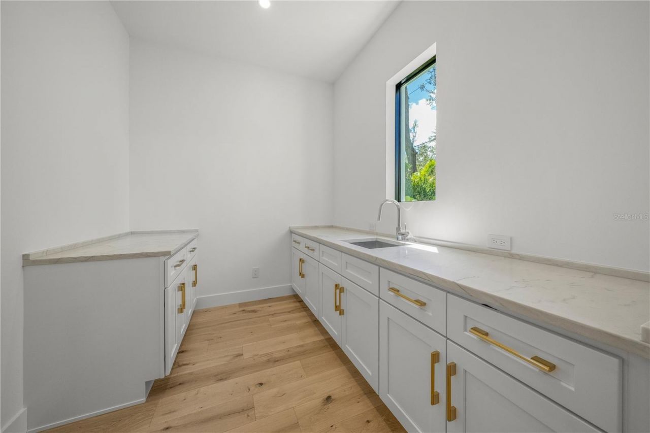 1648 Bonita Lane, Sarasota, FL 34239 Photo