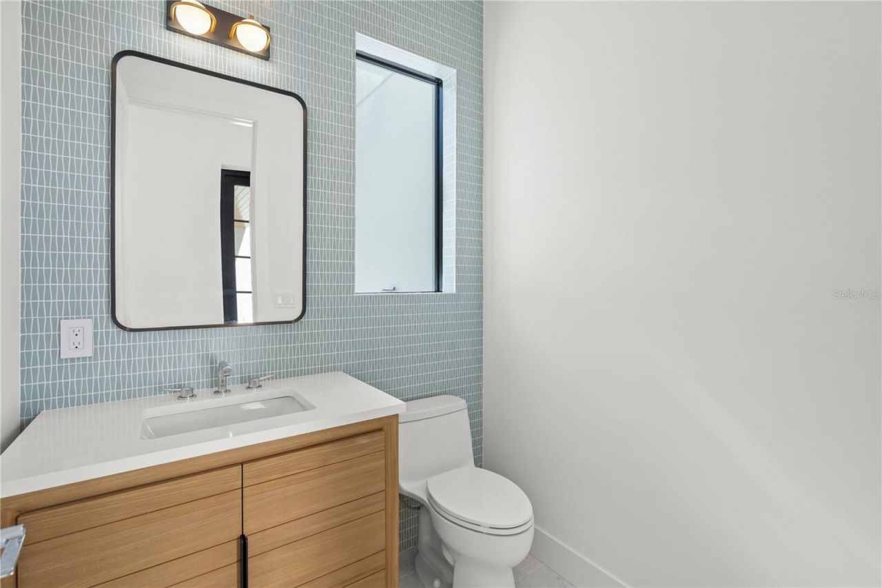 1648 Bonita Lane, Sarasota, FL 34239 Photo