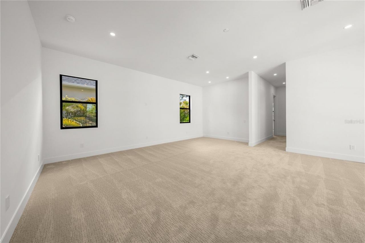 1648 Bonita Lane, Sarasota, FL 34239 Photo