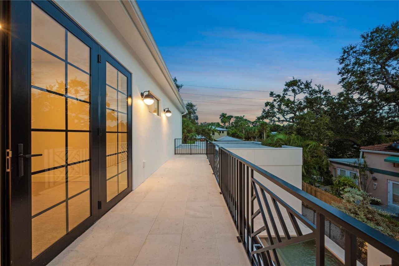 1648 Bonita Lane, Sarasota, FL 34239 Photo