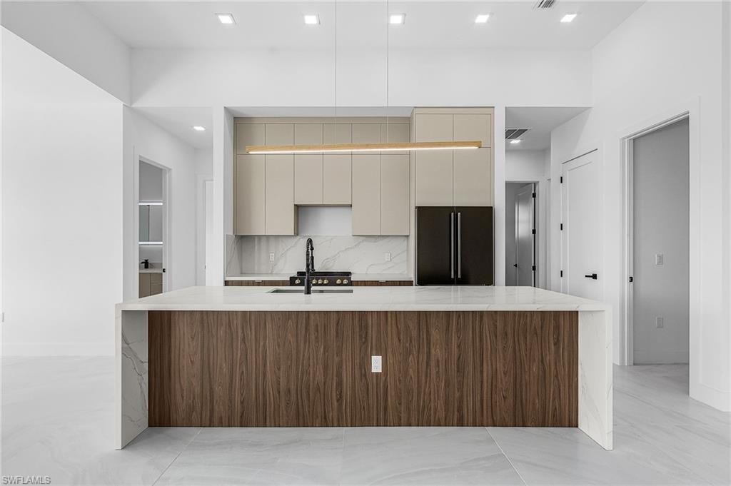 4116 NW 36th Ln, Cape Coral, FL 33993 Photo