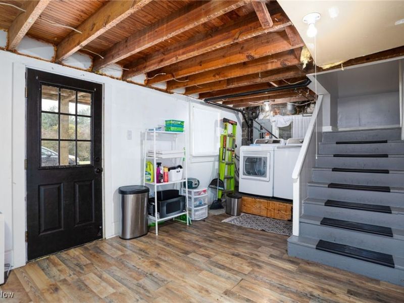 3990 Edison Street NE, Hartville, OH 44632 Photo 20