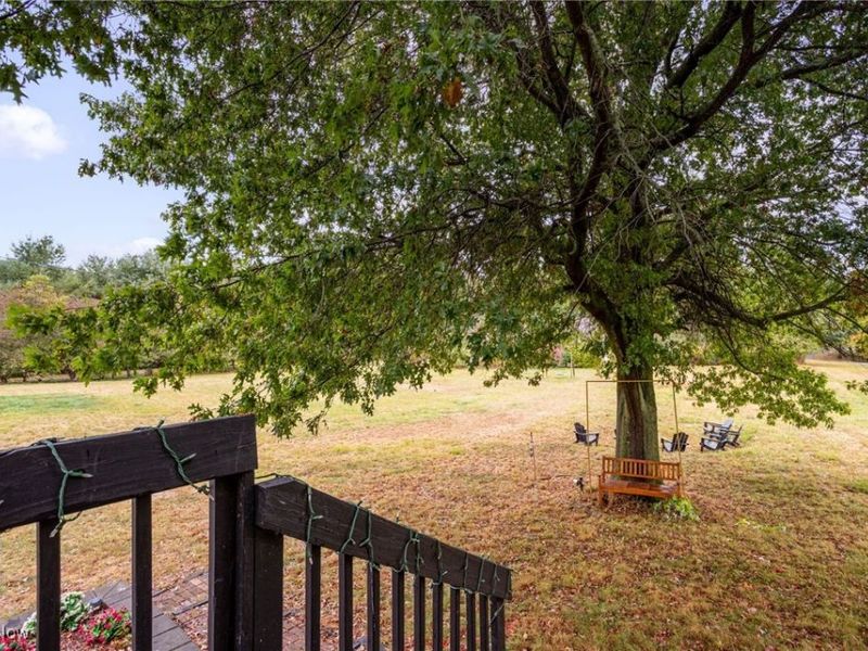 3990 Edison Street NE, Hartville, OH 44632 Photo 24