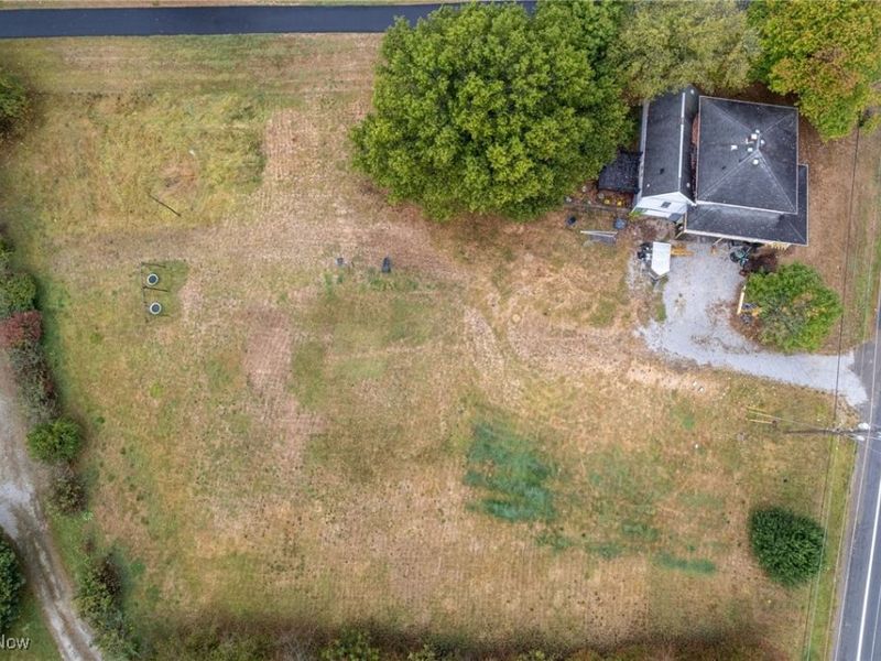 3990 Edison Street NE, Hartville, OH 44632 Photo 25