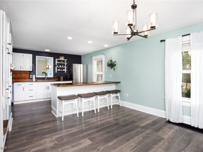 3990 Edison Street NE, Hartville, OH 44632 Photo 6