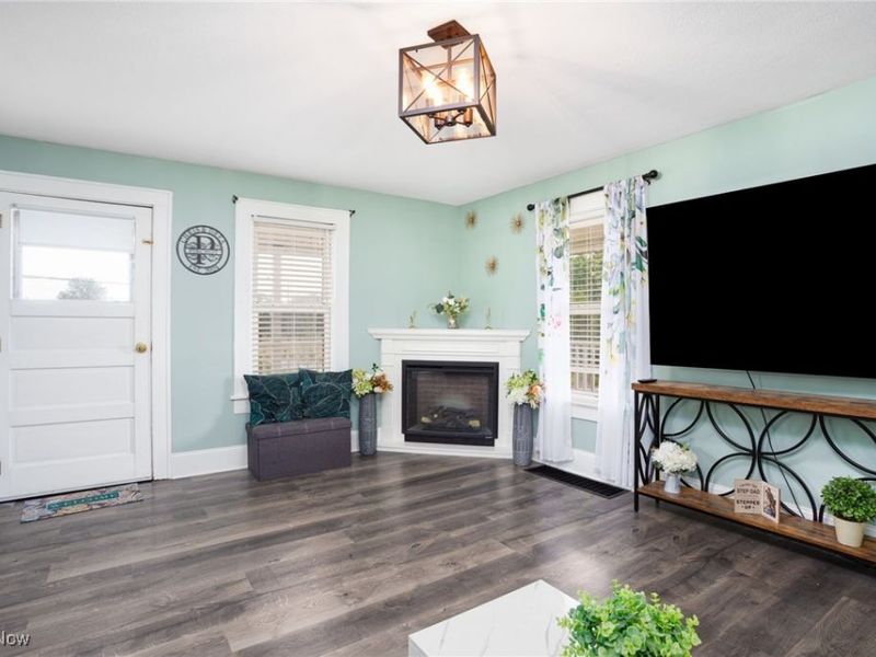 3990 Edison Street NE, Hartville, OH 44632 Photo 9