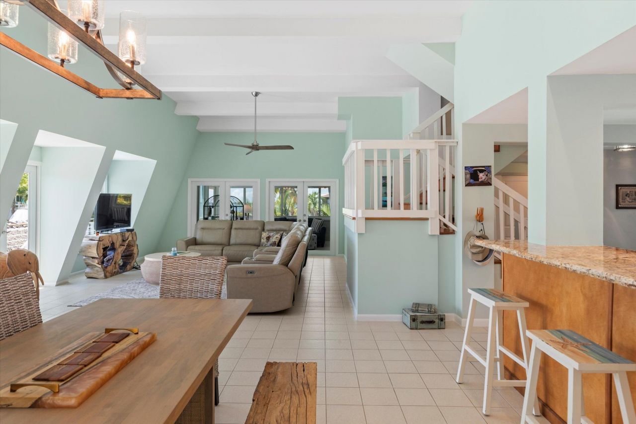 680 Cruikshank, Summerland Key, FL 33042 Photo