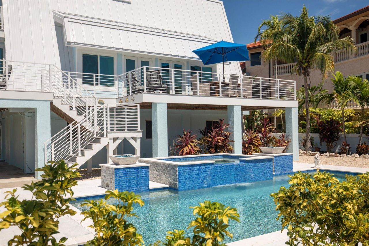 680 Cruikshank, Summerland Key, FL 33042 Photo