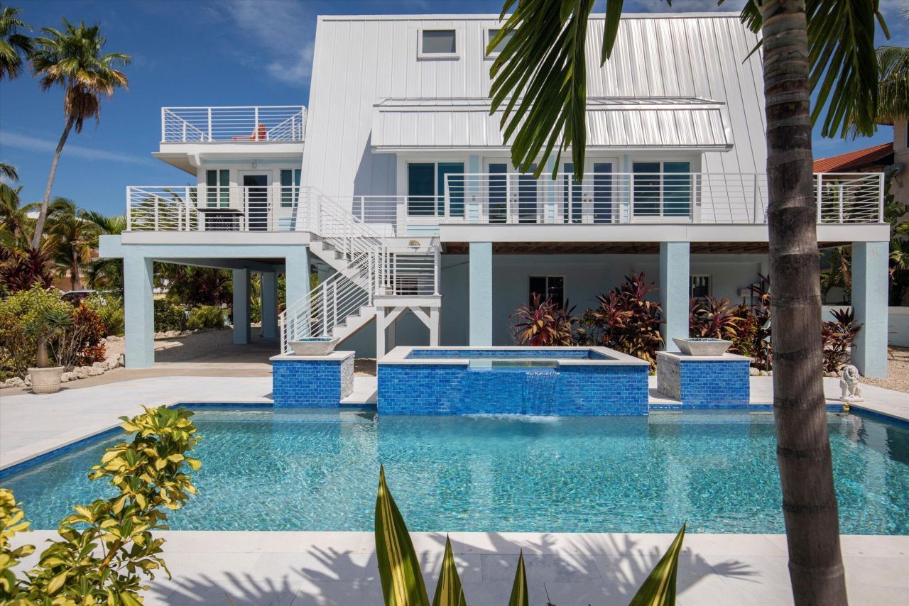 680 Cruikshank, Summerland Key, FL 33042 Photo