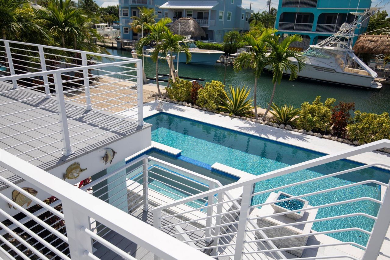 680 Cruikshank, Summerland Key, FL 33042 Photo