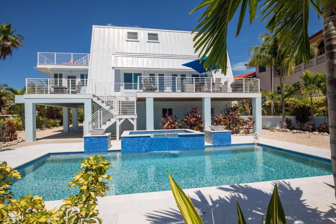 680 Cruikshank, Summerland Key, FL 33042 Photo