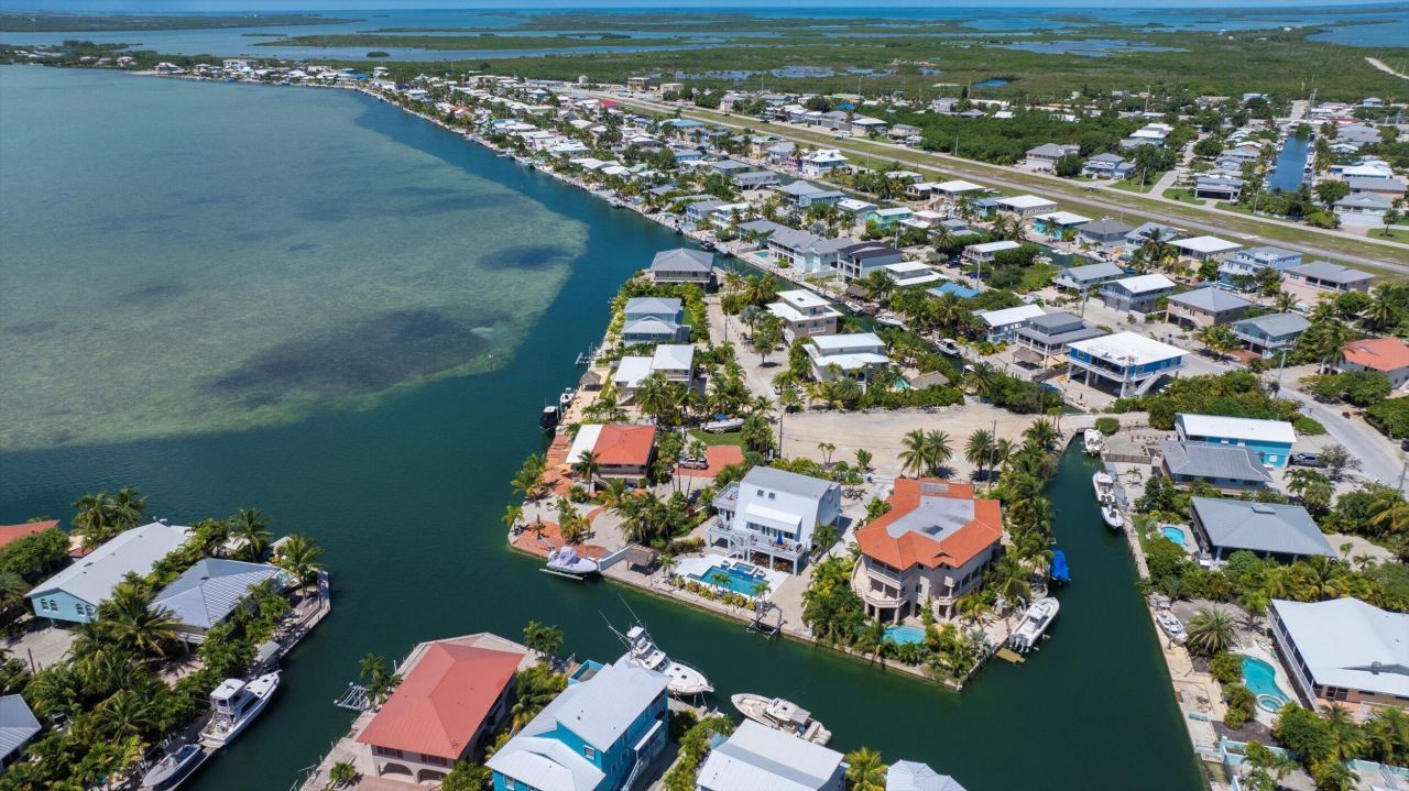 680 Cruikshank, Summerland Key, FL 33042 Photo