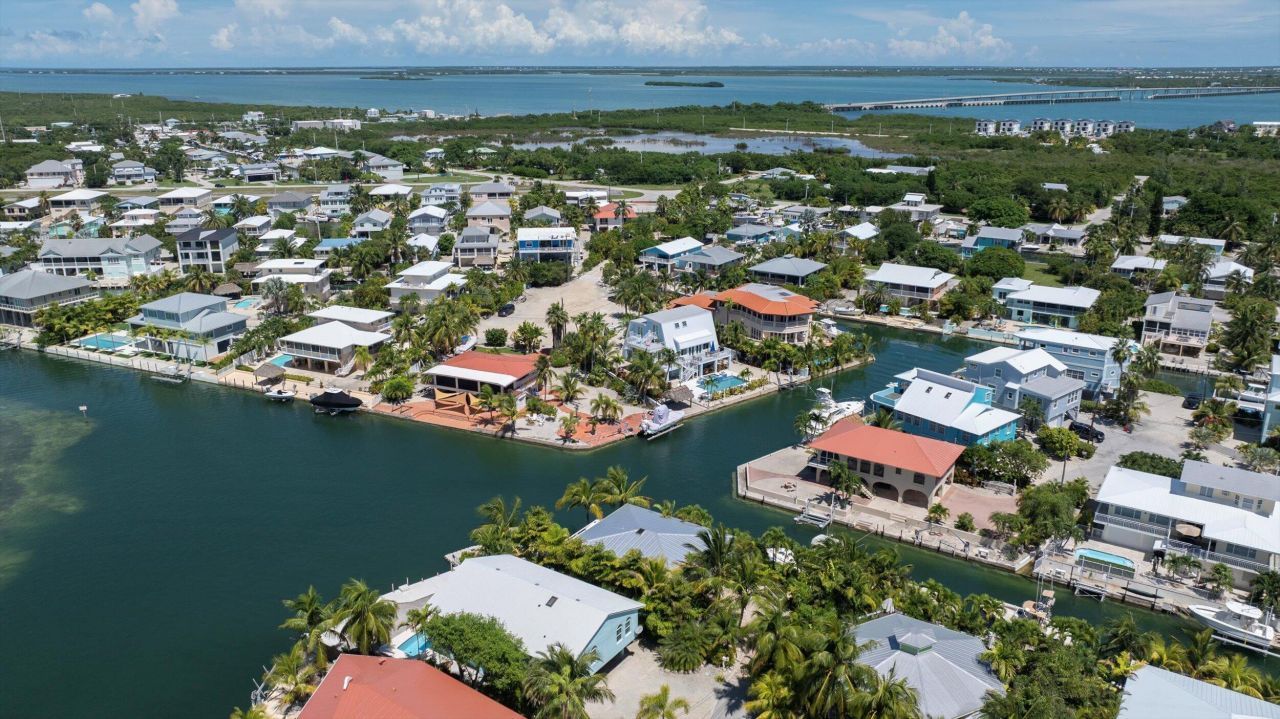 680 Cruikshank, Summerland Key, FL 33042 Photo