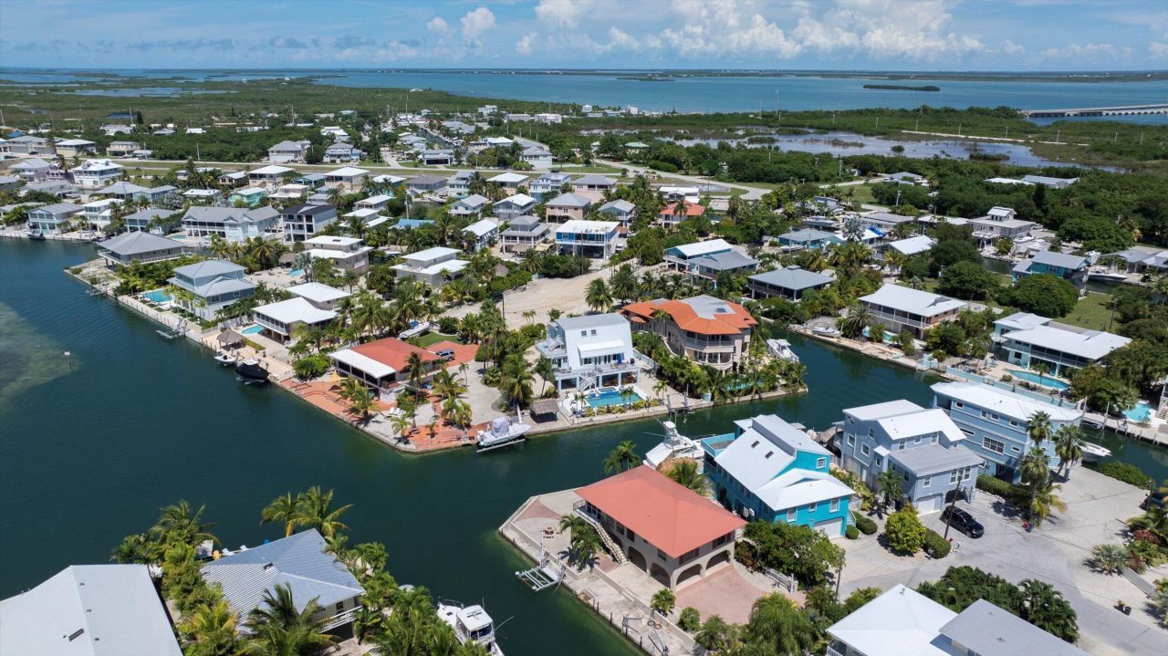 680 Cruikshank, Summerland Key, FL 33042 Photo