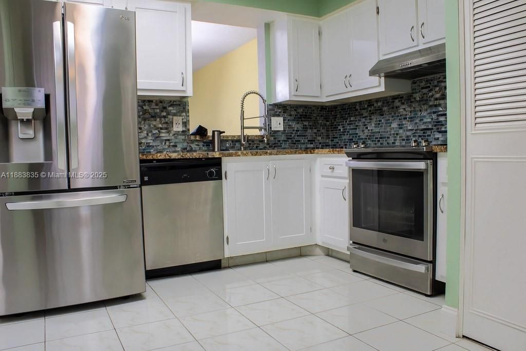 7561 NW 1st St, Unit 203, Margate, FL 33063 Main Photo