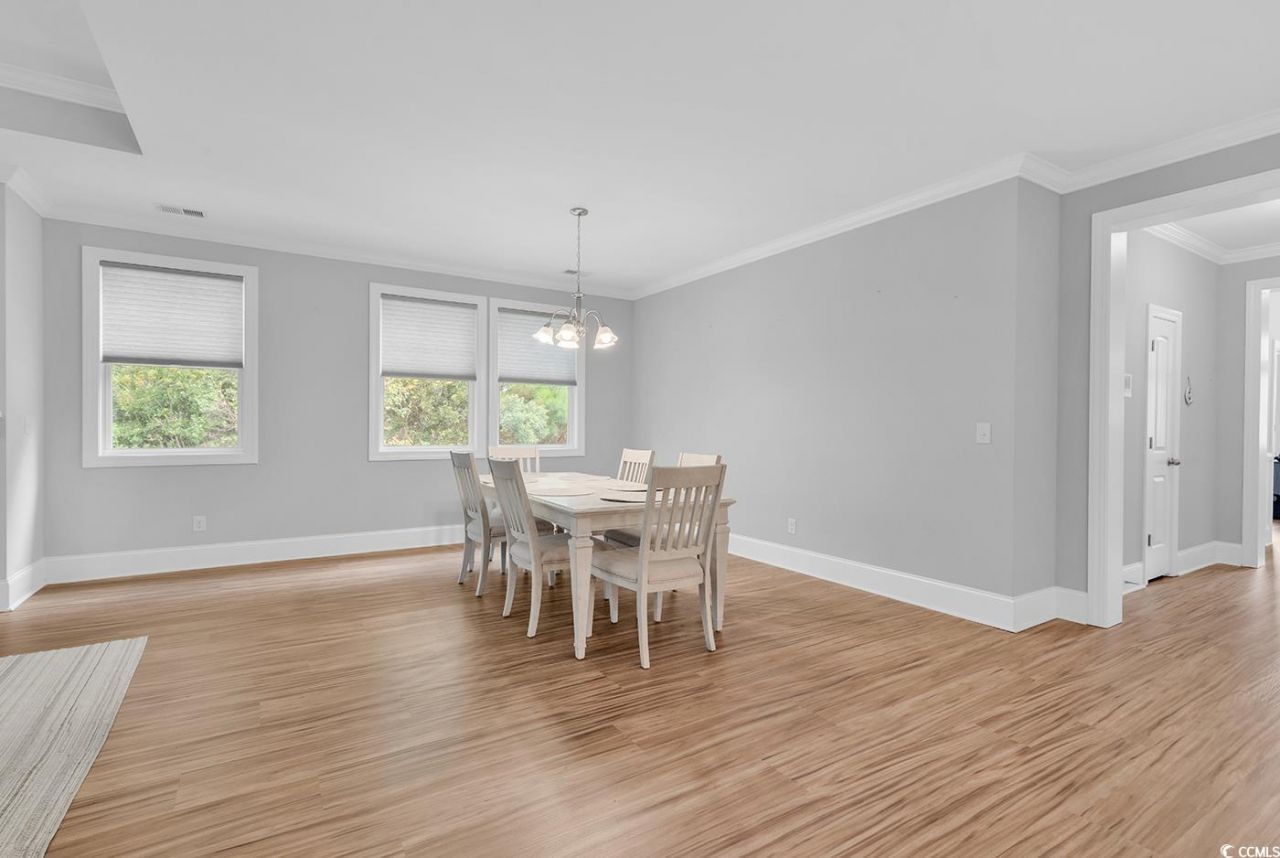 445 Wakefield Ct. Photo 11