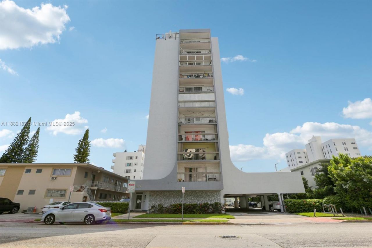 1345 West Avenue, Unit 304, Miami Beach, FL 33139 Photo