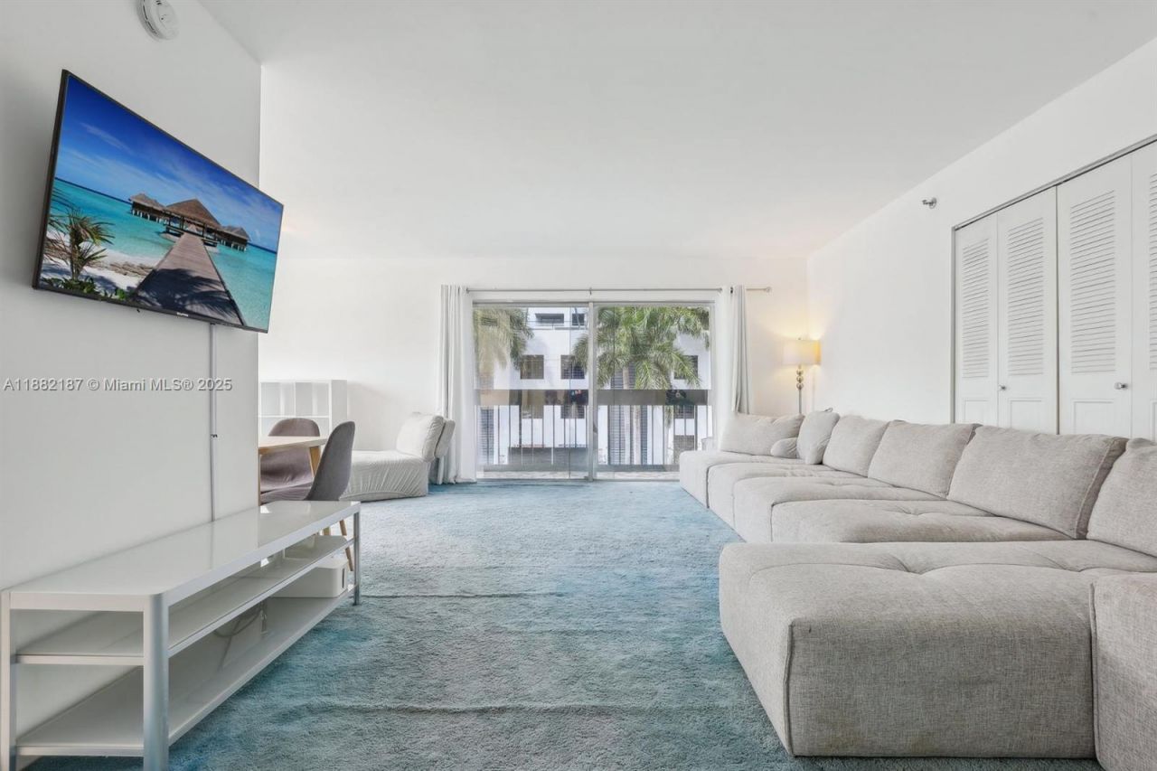 1345 West Avenue, Unit 304, Miami Beach, FL 33139 Photo