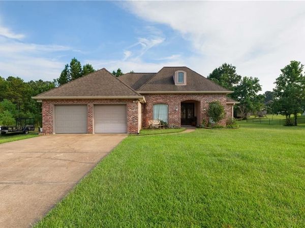 154 WOODLAKE Drive, Pineville, LA 71360
