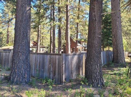 8075 Rainbow Avenue, Kings Beach, CA 96143 Photo