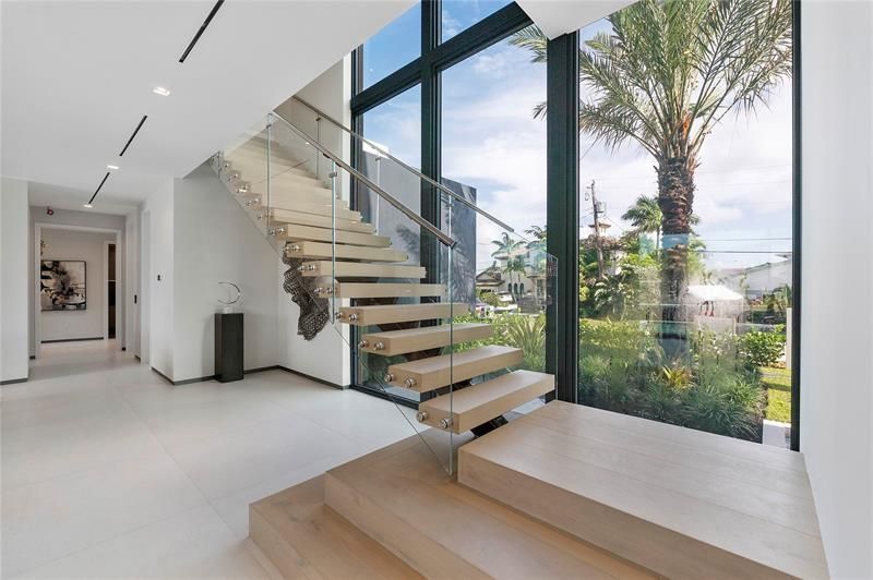 2880 NE 28th St, Fort Lauderdale, FL 33306 Photo