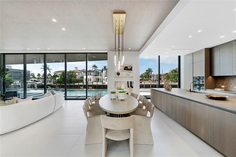 2880 NE 28th St, Fort Lauderdale, FL 33306 Photo